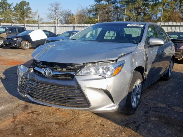4T1BF1FK2FU477516 - 2015 TOYOTA CAMRY LE SILVER photo 2