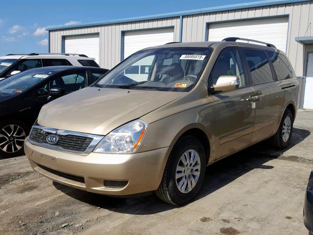 KNDMG4C70B6395925 - 2011 KIA SEDONA LX GOLD photo 2