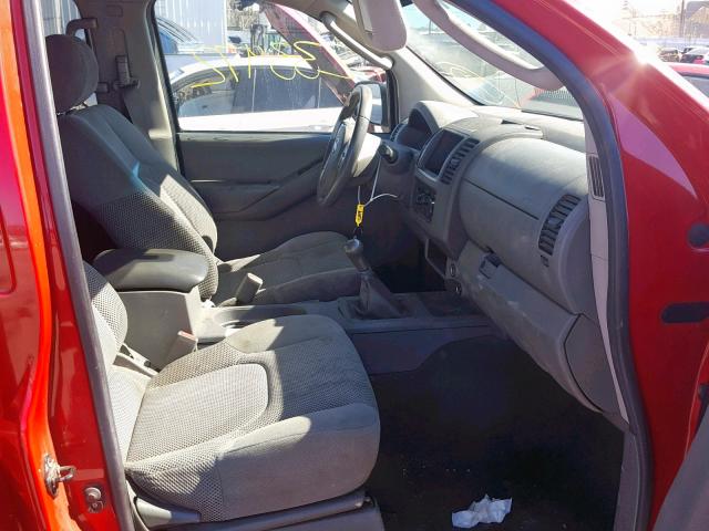 1N6AD07U57C425219 - 2007 NISSAN FRONTIER C RED photo 5