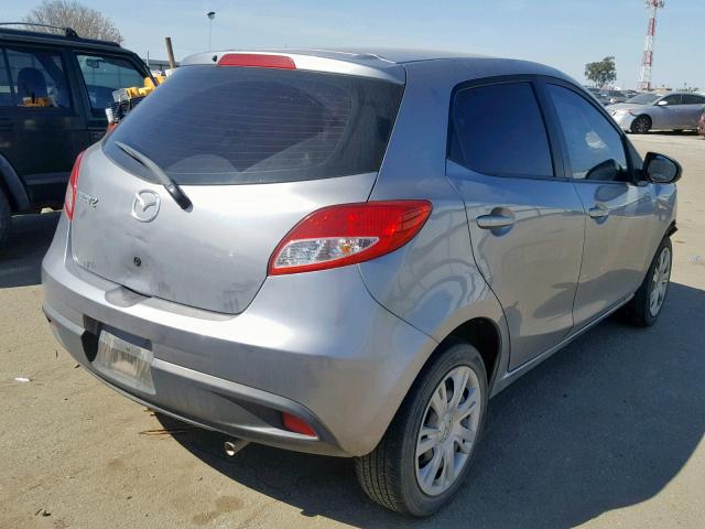 JM1DE1KZ5E0185870 - 2014 MAZDA MAZDA2 SPO GRAY photo 4