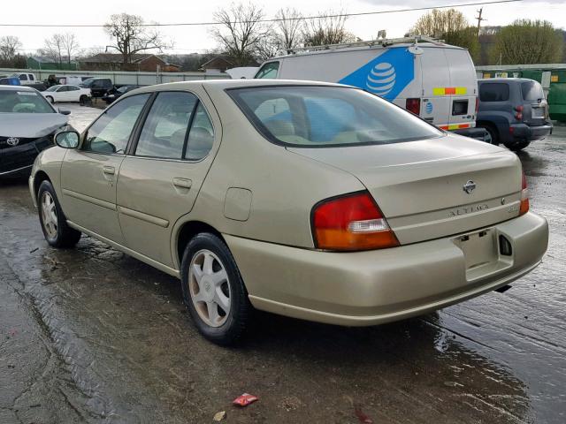 1N4DL01D9XC172908 - 1999 NISSAN ALTIMA XE CREAM photo 3