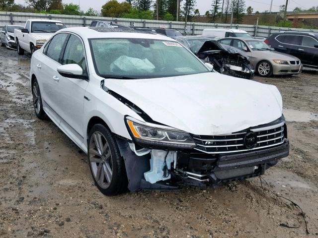 1VWMA7A38KC002402 - 2019 VOLKSWAGEN PASSAT SE WHITE photo 1