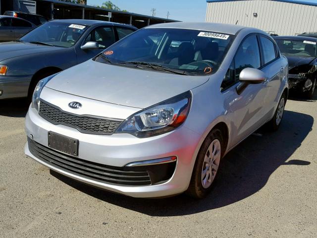 KNADM4A3XH6037908 - 2017 KIA RIO LX SILVER photo 2