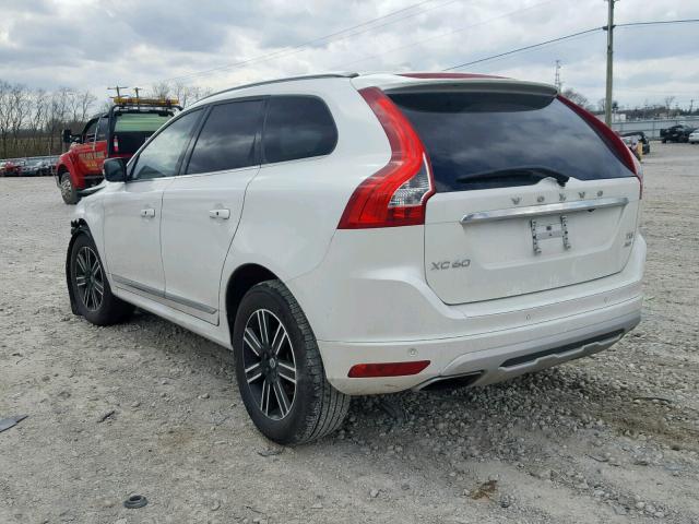 YV440MRR9H2124954 - 2017 VOLVO XC60 T5 WHITE photo 3