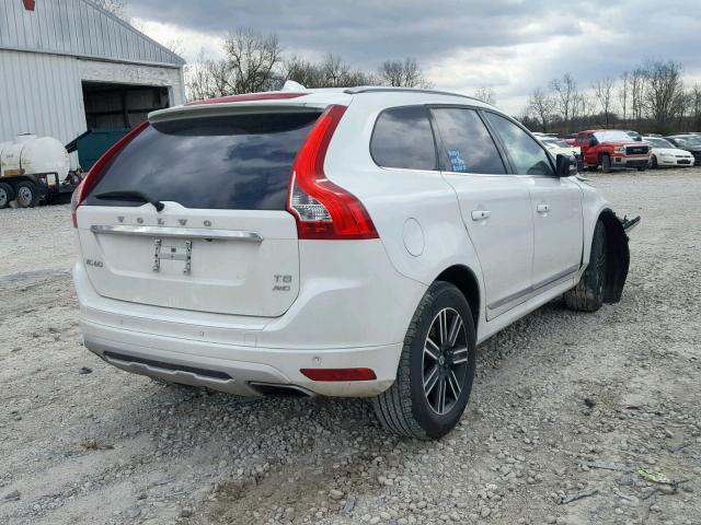 YV440MRR9H2124954 - 2017 VOLVO XC60 T5 WHITE photo 4