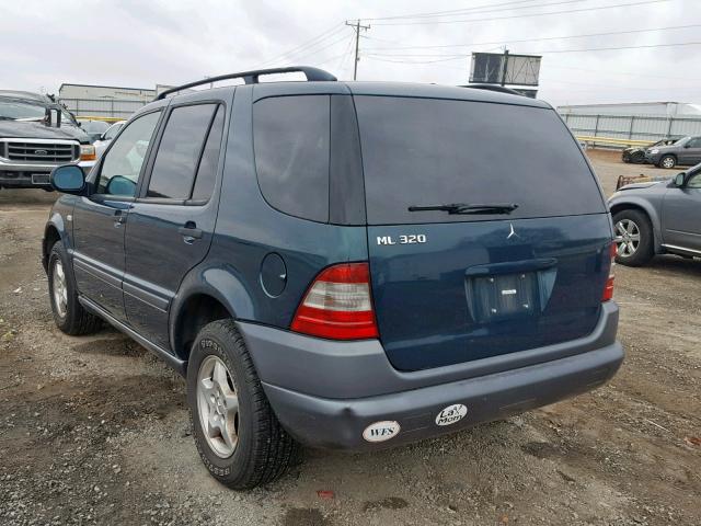 4JGAB54E8XA144686 - 1999 MERCEDES-BENZ ML 320 GREEN photo 3