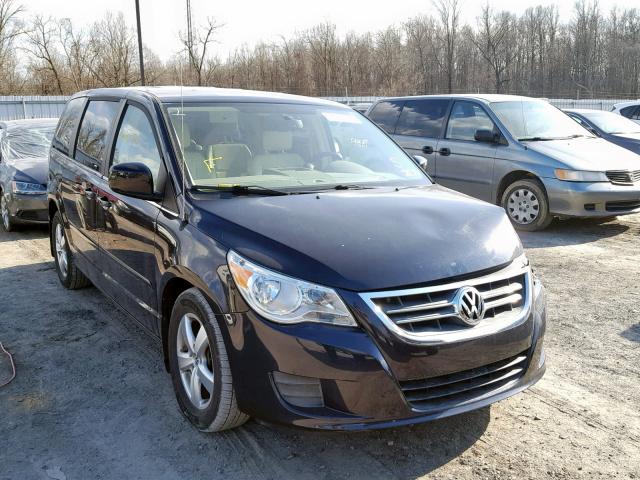 2V4RW3D11AR393028 - 2010 VOLKSWAGEN ROUTAN SE BLUE photo 1