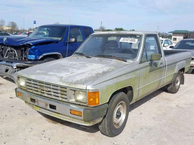 JT4RN55S6G7006855 - 1986 TOYOTA PICKUP 1/2 SILVER photo 2