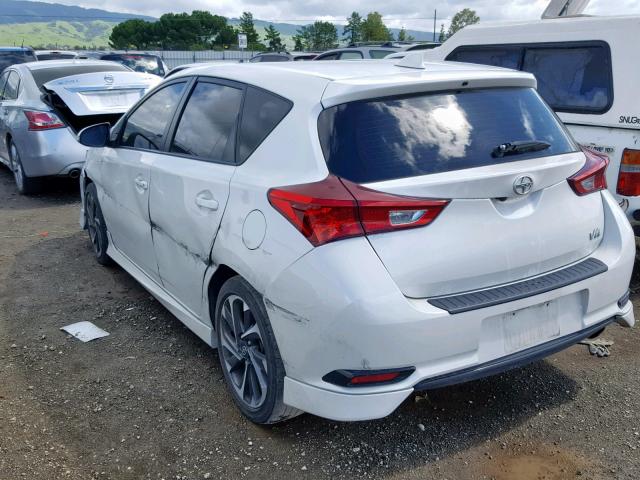 JTNKARJE3GJ504904 - 2016 TOYOTA SCION IM WHITE photo 3