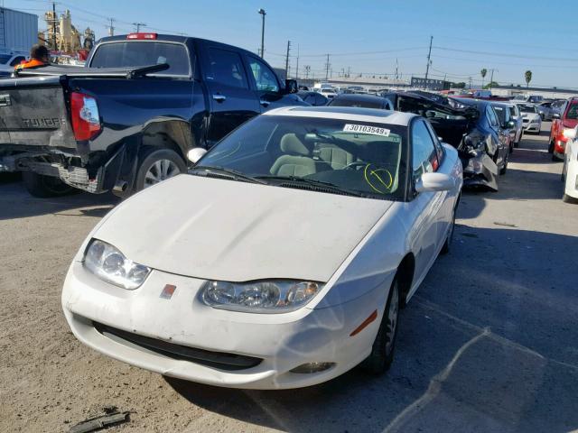 1G8ZY12771Z202342 - 2001 SATURN SC2 WHITE photo 2