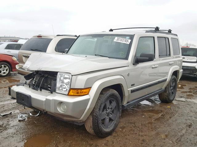 1J8HG48N98C156501 - 2008 JEEP COMMANDER SILVER photo 2