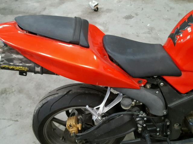 JKBZXJC125A016172 - 2005 KAWASAKI ZX636 C1 RED photo 6