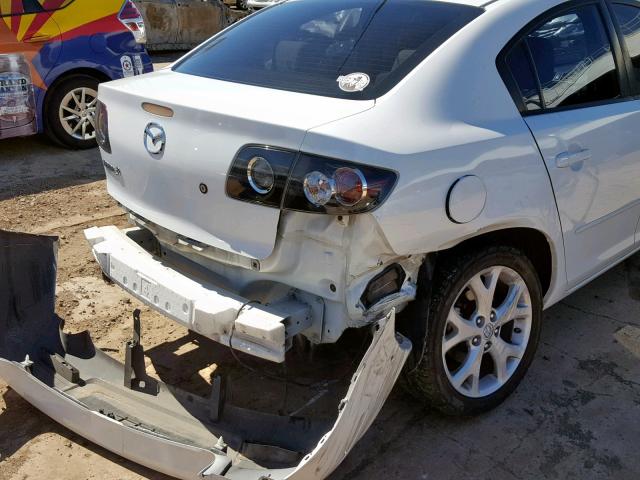 JM1BK323X81185434 - 2008 MAZDA 3 S WHITE photo 9