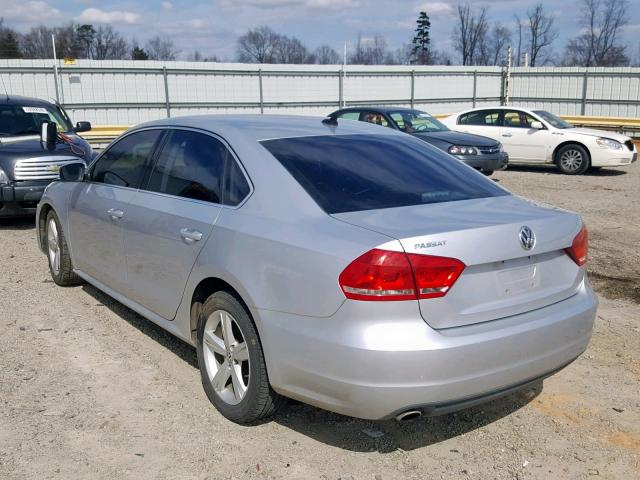 1VWBP7A38DC081045 - 2013 VOLKSWAGEN PASSAT SE SILVER photo 3