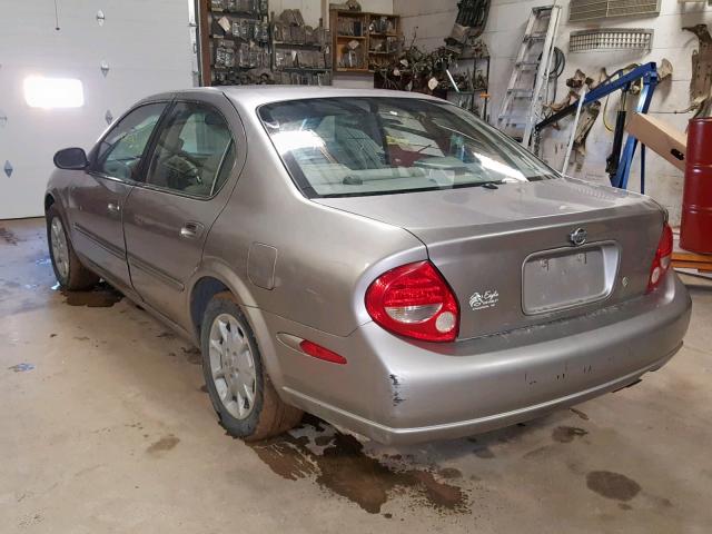 JN1CA31D71T621252 - 2001 NISSAN MAXIMA GXE SILVER photo 3