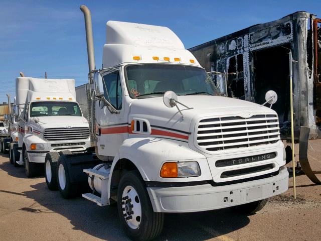 2FWJA3CV46AW47086 - 2006 STERLING TRUCK AT 9500 WHITE photo 1