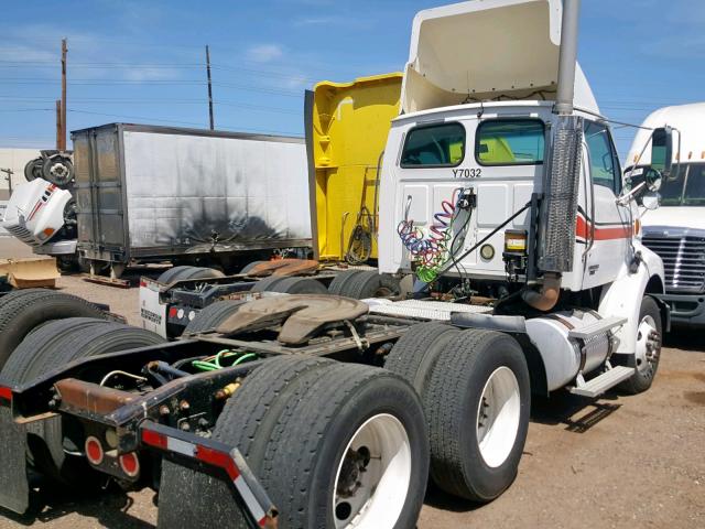 2FWJA3CVX6AW47092 - 2006 STERLING TRUCK AT 9500 WHITE photo 4