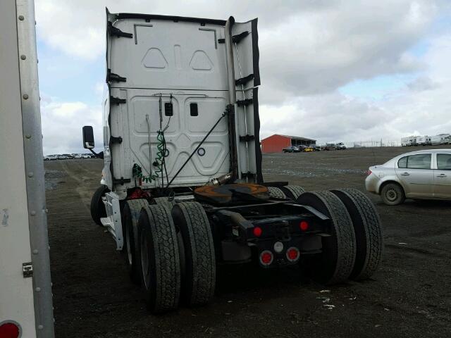 3AKJGLBG6GSHC7076 - 2016 FREIGHTLINER CASCADIA 1 WHITE photo 3