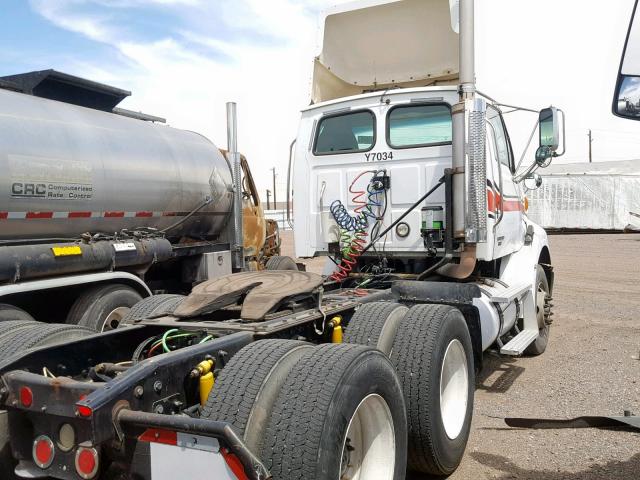2FWJA3CV66AX06705 - 2006 STERLING TRUCK AT 9500 WHITE photo 4