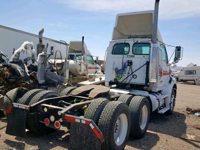 2FWJA3CV87AY16012 - 2007 STERLING TRUCK AT 9500 WHITE photo 4