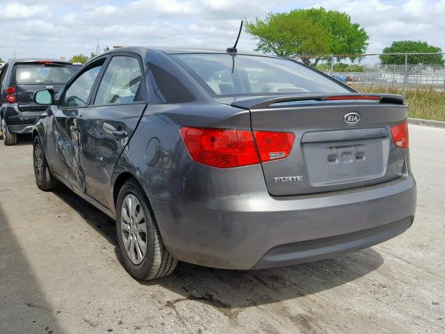 KNAFU4A2XD5729117 - 2013 KIA FORTE EX GRAY photo 3