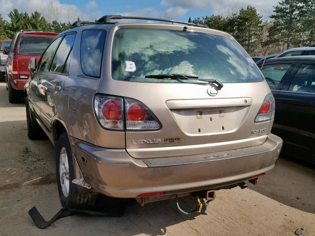 JTJHF10UX20239596 - 2002 LEXUS RX 300 GOLD photo 3