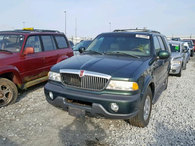 5LMPU28L8XLJ02046 - 1999 LINCOLN NAVIGATOR Yaşıl foto 2