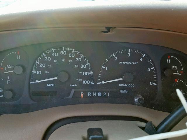 5LMPU28L8XLJ02046 - 1999 LINCOLN NAVIGATOR Yaşıl foto 8