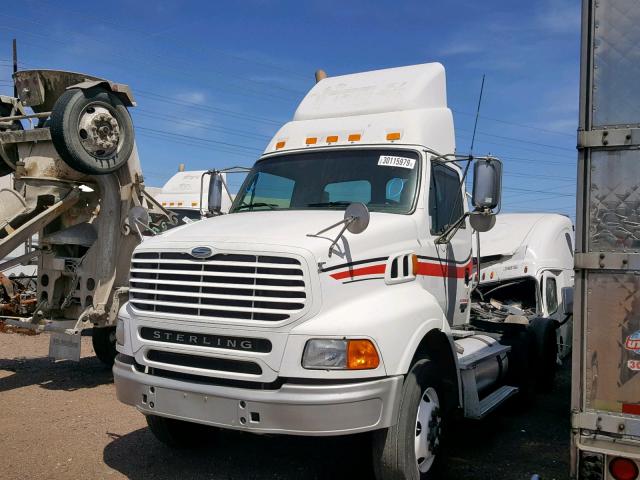 2FWJA3CV67AY14310 - 2007 STERLING TRUCK AT 9500 WHITE photo 2