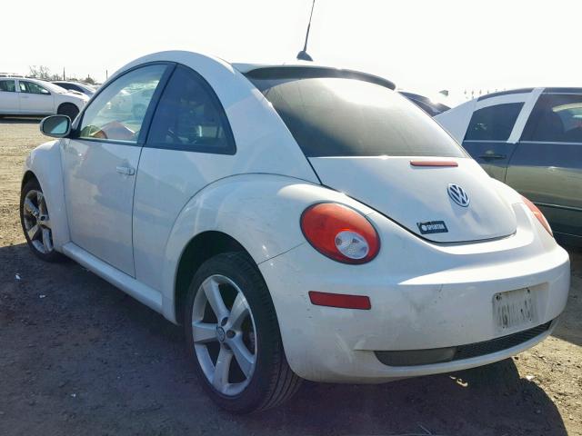 3VWFG31C08M522696 - 2008 VOLKSWAGEN NEW BEETLE თეთრი ფოტო 3