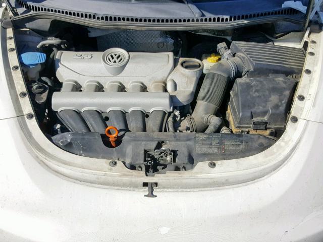 3VWFG31C08M522696 - 2008 VOLKSWAGEN NEW BEETLE თეთრი ფოტო 7
