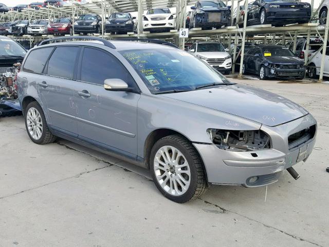 YV1MJ682152081944 - 2005 VOLVO V50 T5 GRAY photo 1