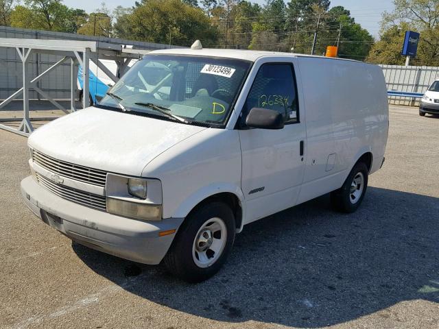 1GCDM19WX1B116105 - 2001 CHEVROLET ASTRO WHITE photo 2