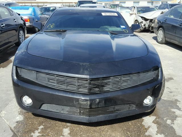 2G1FA1E37C9129937 - 2012 CHEVROLET CAMARO LS BLACK photo 9