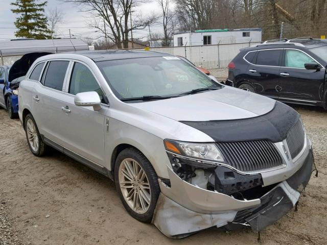 2LMHJ5AT8DBL58554 - 2013 LINCOLN MKT SILVER photo 1
