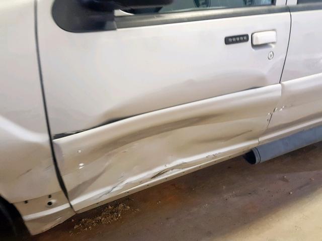 1FMZU67K85UB74559 - 2005 FORD EXPLORER S 银色 照片 9