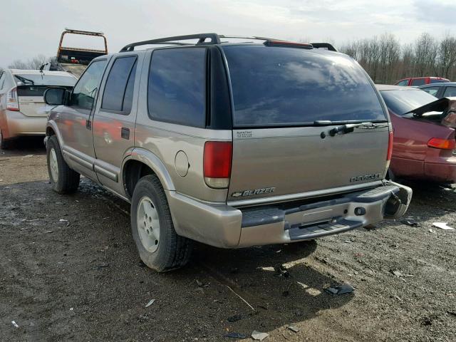 1GNDT13WXY2188158 - 2000 CHEVROLET BLAZER BEIGE photo 3