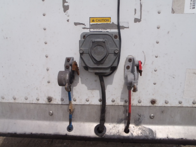 1DTV115254A301437 - 2004 UTILITY TRAILER WHITE photo 9