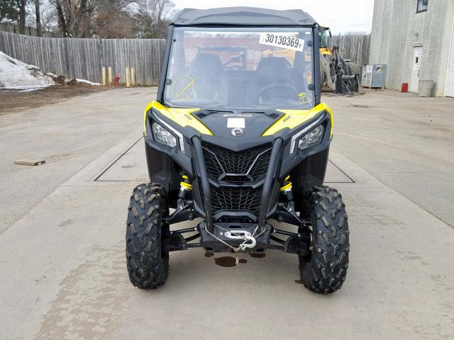 3JB1GAP49KK000012 - 2019 CAN-AM MAVERICK T YELLOW photo 2