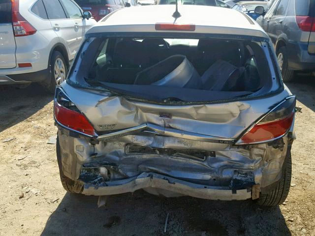W08AT671585137911 - 2008 SATURN ASTRA XR SILVER photo 9