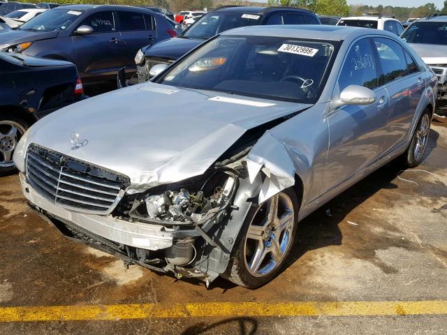 WDDNG71X37A076067 - 2007 MERCEDES-BENZ S 550 SILVER photo 2