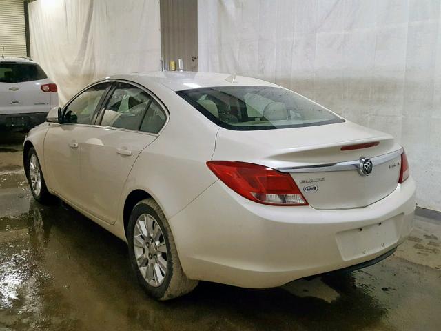 2G4GR5ER7D9121561 - 2013 BUICK REGAL WHITE photo 3