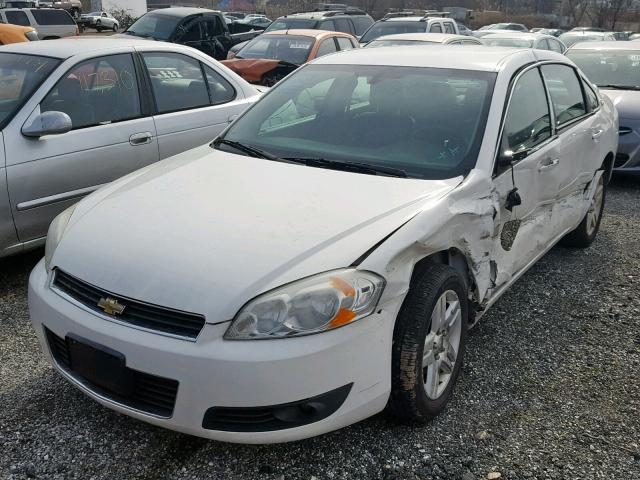 2G1WU581869348628 - 2006 CHEVROLET IMPALA LTZ WHITE photo 2