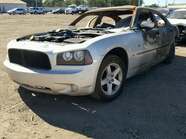 2B3CA3CV8AH228376 - 2010 DODGE CHARGER SX SILVER photo 2