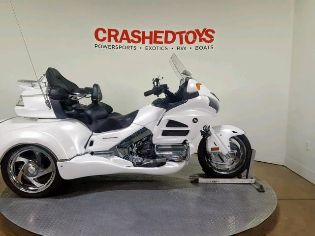 JH2SC68G5DK100553 - 2013 HONDA GL1800 G WHITE photo 1