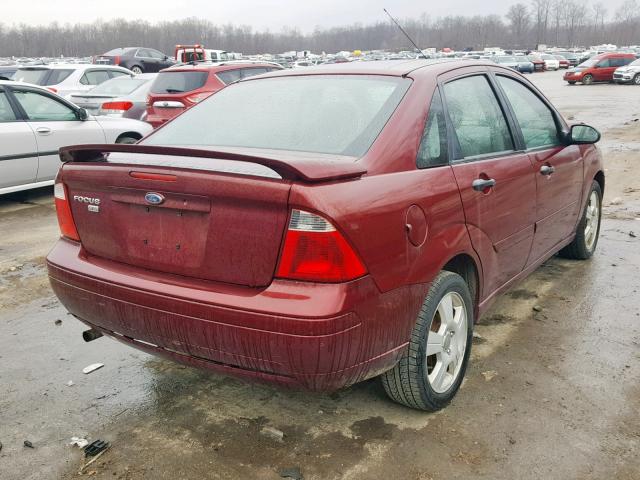 1FAFP34N67W110299 - 2007 FORD FOCUS ZX4 RED photo 4