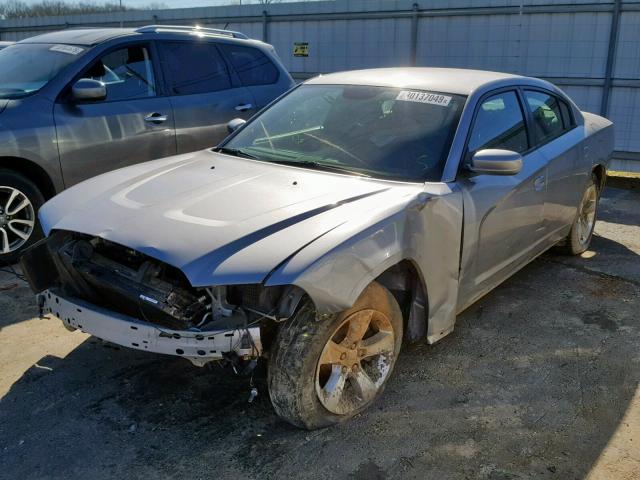 2C3CDXBG5EH168101 - 2014 DODGE CHARGER SE SILVER photo 2