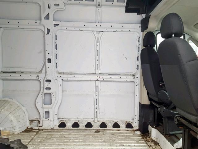 3C6TRVCG7JE112836 - 2018 RAM PROMASTER 白色 照片 6
