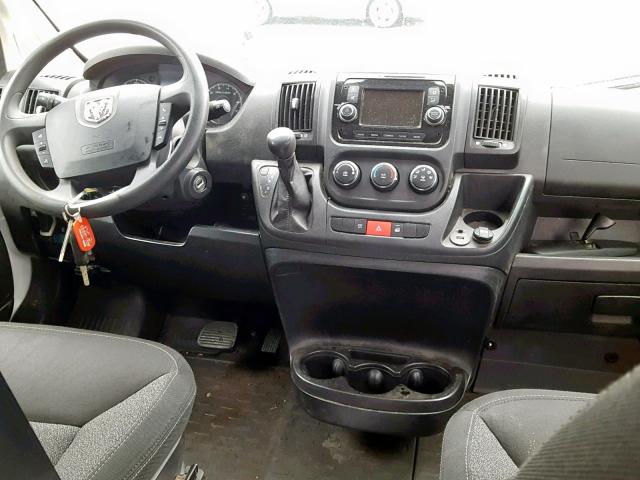 3C6TRVCG7JE112836 - 2018 RAM PROMASTER 白色 照片 9