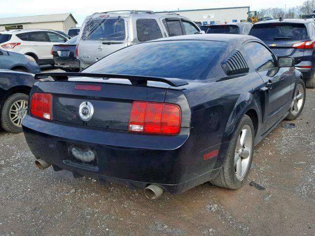 1ZVFT82H875342230 - 2007 FORD MUSTANG GT BLACK photo 4